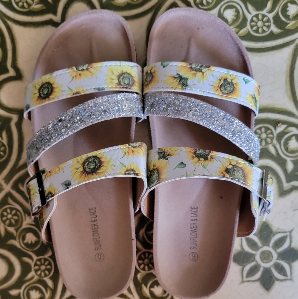 Sunflower sandles